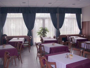 Aranypart Szallo-Koezoessegi Szallashely Siofok Exterior photo